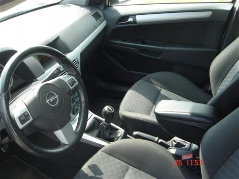 Opel Astra - 1.8 Sport Airco/5dr/met boekjes en NAP - 1