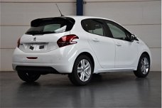 Peugeot 208 - SIGNATURE 1.2 PURETECH 82PK | RIJKLAAR | NAVIGATIE