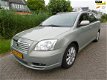 Toyota Avensis Wagon - 1.8 VVTi Linea Luna Automaat Leder Clima Cruise Trekhaak 1300kg - 1 - Thumbnail