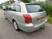 Toyota Avensis Wagon - 1.8 VVTi Linea Luna Automaat Leder Clima Cruise Trekhaak 1300kg - 1 - Thumbnail