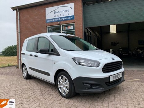 Ford Transit Courier - Personenwagen - 1