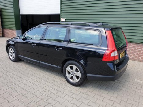 Volvo V70 - 2.0 - 1