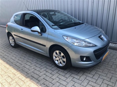 Peugeot 207 - 1.4 VTi Urban Move PANORAMADAK/NIEUWSTAAT/AIRCO/DEALERONDERHOUDEN/NIEUWE-APK - 1