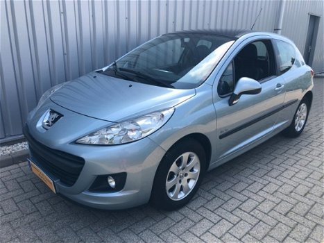 Peugeot 207 - 1.4 VTi Urban Move PANORAMADAK/NIEUWSTAAT/AIRCO/DEALERONDERHOUDEN/NIEUWE-APK - 1