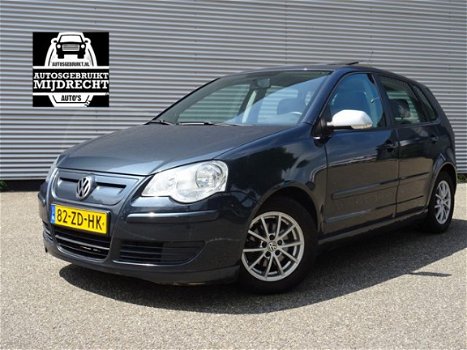 Volkswagen Polo - 1.4 TDI Optive / 5-deurs / Schuif-kanktel dakje / - 1