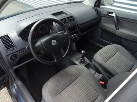 Volkswagen Polo - 1.4 TDI Optive / 5-deurs / Schuif-kanktel dakje / - 1