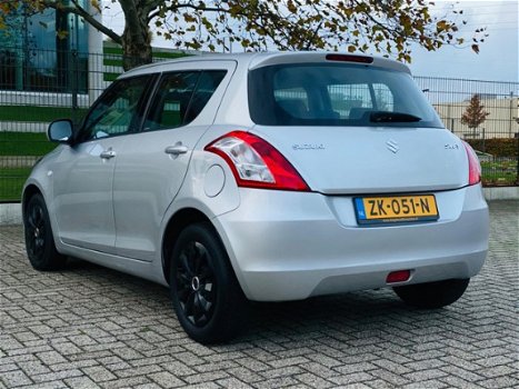 Suzuki Swift - 1.2 Exclusive - 1