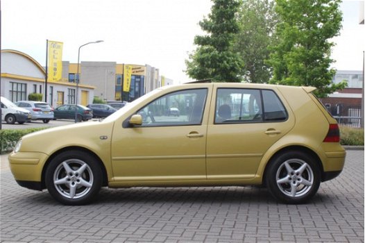 Volkswagen Golf - 1.6 - 1