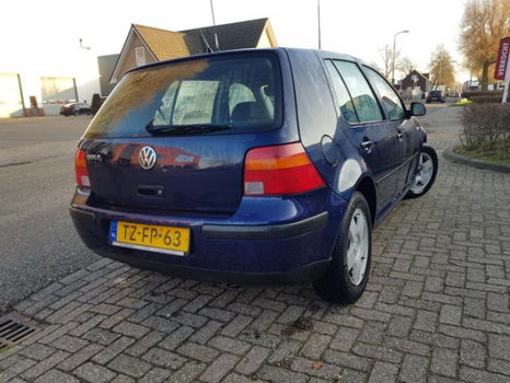 Volkswagen Golf - 1.6 Trendline ZEER RIJD EN SCHAKELT GOED /NAP /APK 27-02-2020 / - 1