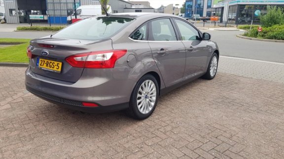 Ford Focus - 1.6 TI-VCT 125pk 4-deurs First Edition - 1