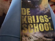 R.e. holder - de krijgsschool