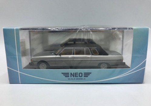 1:43 Neo Peugeot 604 1978 Limousine Heuliez GTi silver - 3