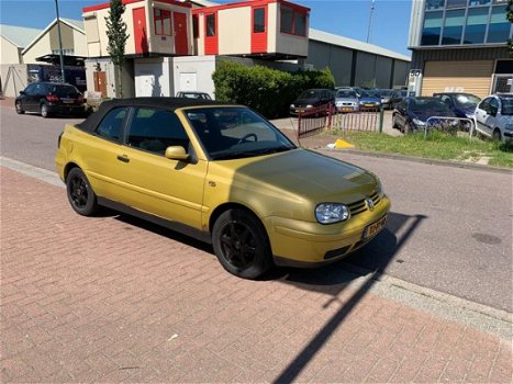 Volkswagen Golf - 1.8 trend 66kW Golf 4 cabrio Nieuwe apk - 1