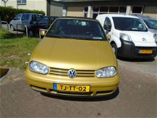 Volkswagen Golf - 1.8 trend 66kW Golf 4 cabrio Nieuwe apk