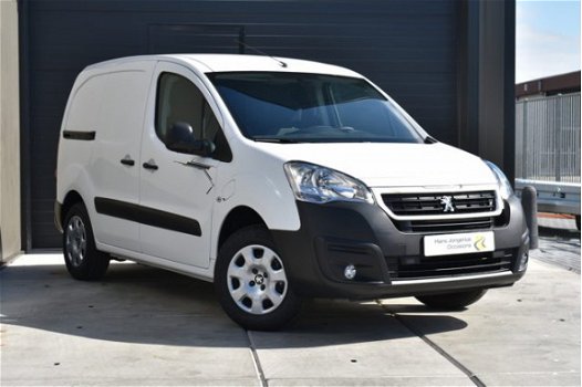 Peugeot Partner - Electric L1 Premium | AIRCO | CRUISE CONTROL | 3 PERSOONS | PDC | EXCL. BTW - 1