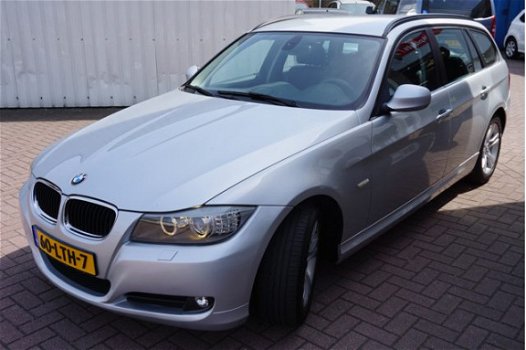 BMW 3-serie Touring - 318I Business Line Automaat - 1