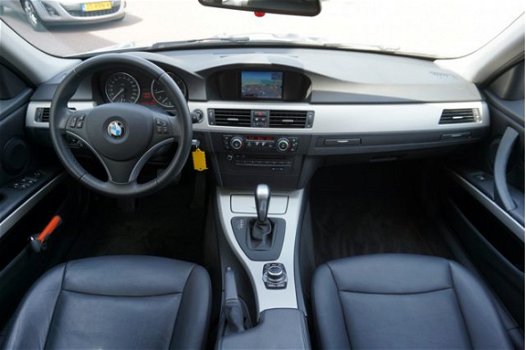 BMW 3-serie Touring - 318I Business Line Automaat - 1