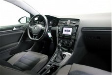 Volkswagen Golf - 1.6 TDI Highline BlueMotion Navigatie Climate Alcantara 200x Vw-Audi-Seat-Skoda