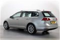 Volkswagen Golf - 1.6 TDI Highline BlueMotion Navigatie Climate Alcantara 200x Vw-Audi-Seat-Skoda - 1 - Thumbnail