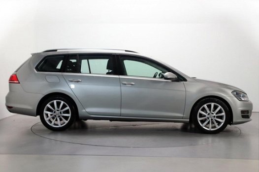 Volkswagen Golf - 1.6 TDI Highline BlueMotion Navigatie Climate Alcantara 200x Vw-Audi-Seat-Skoda - 1