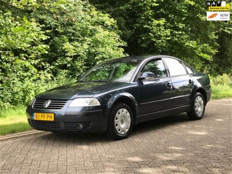 Volkswagen Passat - 2.0-20V (bj 2004) AIRCO / dealer onderhouden - 1