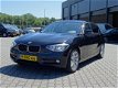 BMW 1-serie - 116d EDE High Executive M-INTERIEUR - 1 - Thumbnail