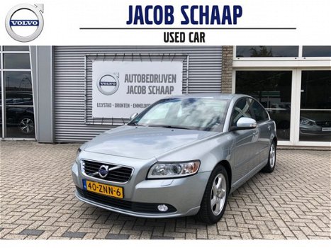 Volvo S40 - 1.6 D2 Limited Edition Navi / Bluetooth telefoon / Cruise control / Stoelverwarming - 1