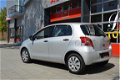 Toyota Yaris - 1.0 VVTi Cool 5Drs I Airco I Dealer onderhouden i Nwe APK - 1 - Thumbnail