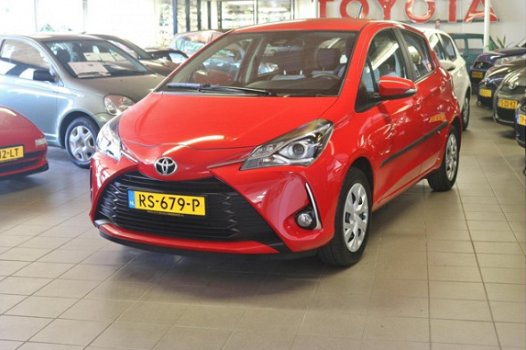 Toyota Yaris - 1.0 VVT-i Aspiration NAVI, ACHTERUITRIJCAMERA, AIRCO - 1