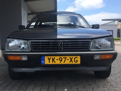 Peugeot 505 - 2.0 SX LPG nieuwstaat - 1