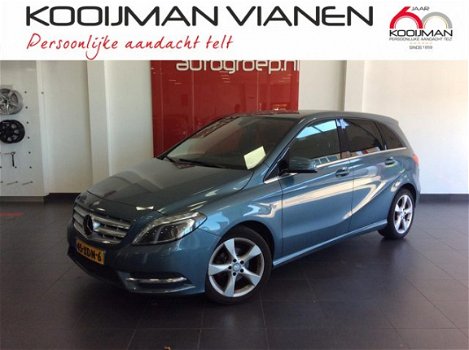 Mercedes-Benz B-klasse - 1.6 B180 5DRS Ambition + Navi/LED - 1