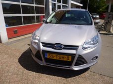 Ford Focus - 1.6 TI-VCT 105PK LEASE TREND AIRCO/CRUISE/NAVI/PDC