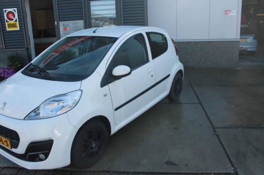 Peugeot 107 - 1.0 Active - 1