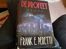 Frank e. Peretti  - de profeet (roman)