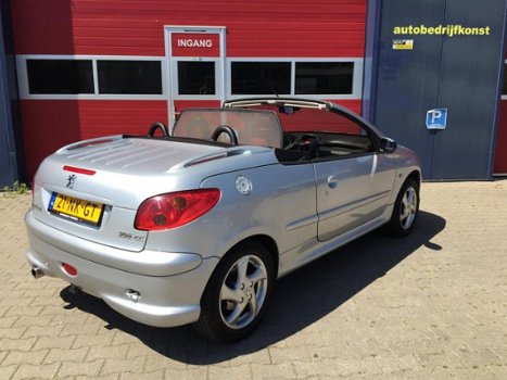 Peugeot 206 CC - 1.6-16V SUPER NETTE CABRIO LEER AIRCO /CLIMA EINDEJAARS AANBIEDING - 1