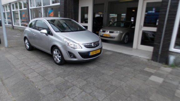 Opel Corsa - 1.2-16V Color Edition NAVI, AIRCO EN LM VELGEN - 1