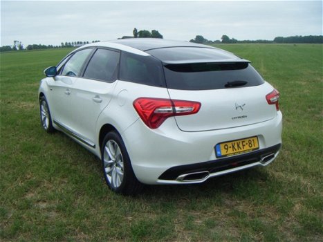 Citroën DS5 - 2.0 Hybrid4 Business Executive EERSTE EIGENAAR AUTO PRIJS IS INCL BEURT APK EN GARANTI - 1