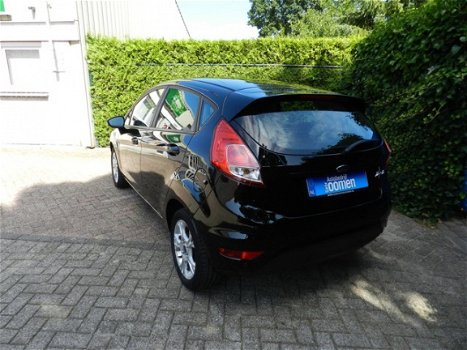 Ford Fiesta - 1.0 Style Ultimate 1e Eigenaar - Weinig km's - NAP - Airco - Parkhulp V+A - LM Velgen - 1