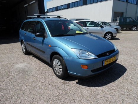 Ford Focus Wagon - 1.6-16V Trend Airco, Trekhaak - 1