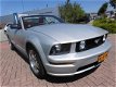 Ford Mustang - USA 4.6 V8 GT Cabrio / NL. AUTO / NAP / AIRCO / NAVI - 1 - Thumbnail