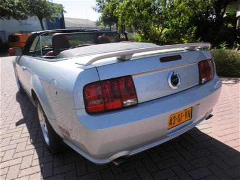 Ford Mustang - USA 4.6 V8 GT Cabrio / NL. AUTO / NAP / AIRCO / NAVI - 1