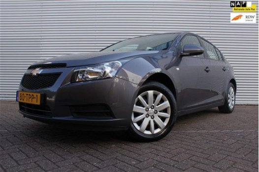 Chevrolet Cruze - 1.6 LS / AIRCO / CRUISE / MULTIMEDIA / NAVI - 1