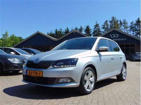 Skoda Fabia - 1.2 TSI 90PK Cruise/Park.Sens - 1