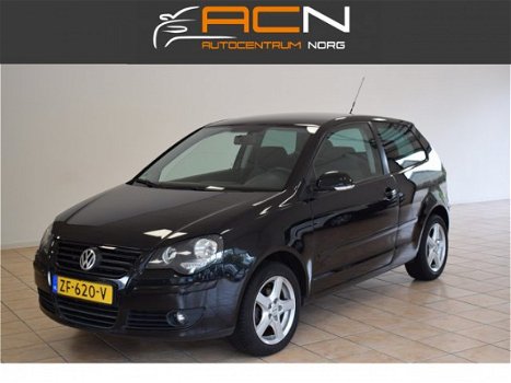 Volkswagen Polo - 1.4-16V Comfortline Airco/Cruise/Radio-cd/Boekjes aanwezig - 1