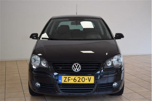 Volkswagen Polo - 1.4-16V Comfortline Airco/Cruise/Radio-cd/Boekjes aanwezig - 1