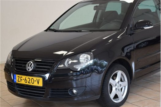 Volkswagen Polo - 1.4-16V Comfortline Airco/Cruise/Radio-cd/Boekjes aanwezig - 1