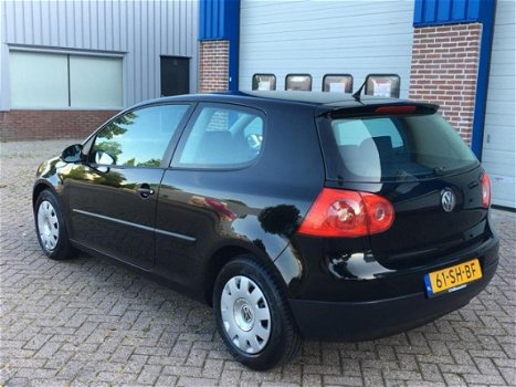 Volkswagen Golf - 1.6 FSI Turijn 6 BAK/ ZUINIG/AIRCO/RIJDT GOED/APK - 1