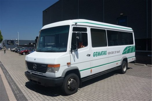 Mercedes-Benz Vario - 814 18 PERSONEN - 1