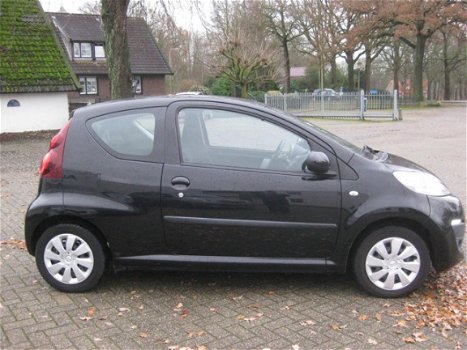 Peugeot 107 - 1.0 Active - 1