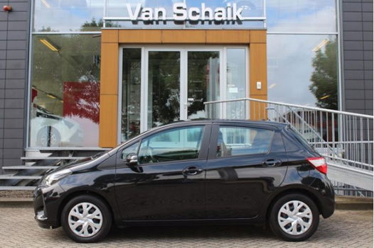 Toyota Yaris - 1.0 VVT-i Energy BTW, Navigatie, 1e eigenaar, Climate c. Dealer-onderhouden - 1